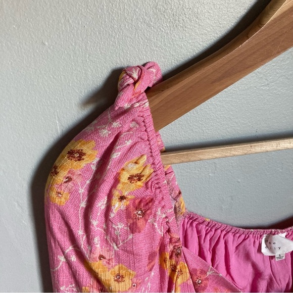 Dee Elly Pink Floral Long Sleeve Crop Top Size Small - Picture 5 of 5
